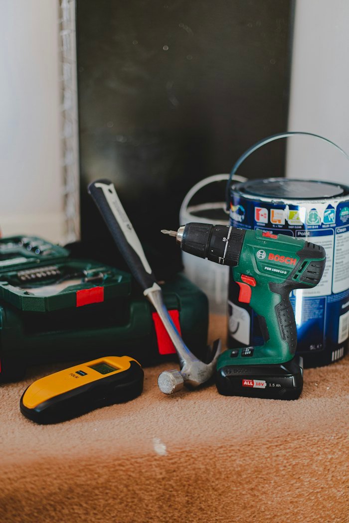 Cordless 21V Drill & Tool Kit